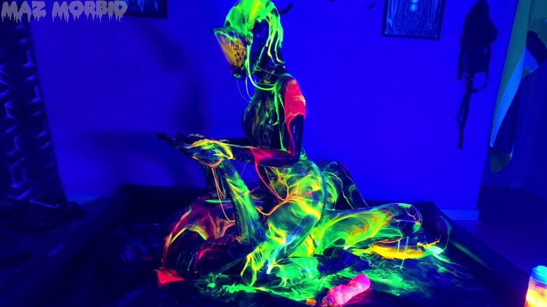 KinkyFemdomTV: Uv wet và lộn xộn gimpy dùng tay chọc đôi với...