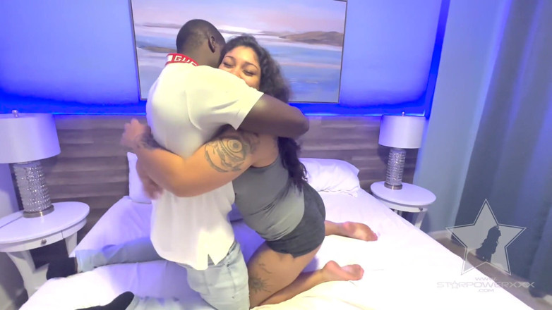 Star Power Media: Mila james scatena il suo desiderio su asso hardz