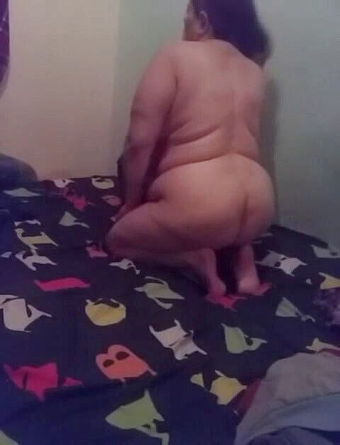 Yadiraxxx: Baculatá zralá Kolumbijka