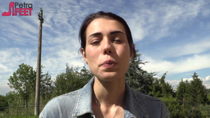 Smokin Fetish: Petra likes to smoke her ciggaretes outdoor