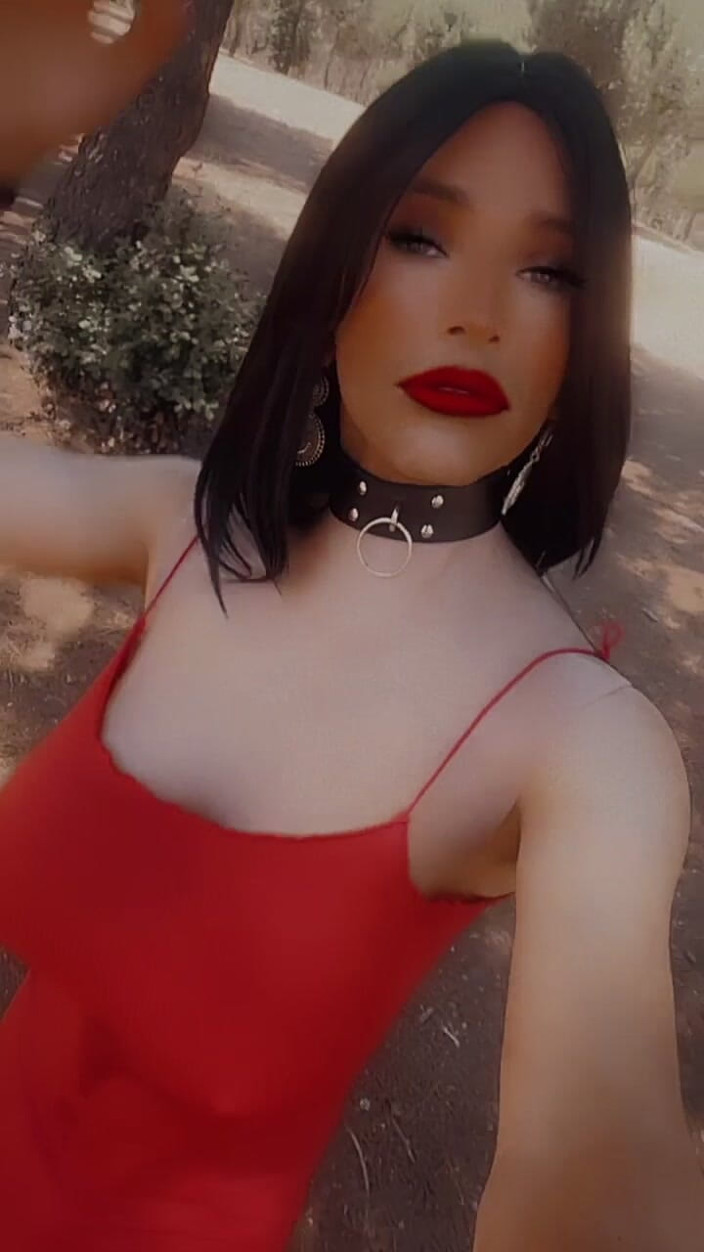 Sissy Slut Brianna: 연인을 숭배할 수 있는 건 그를 얻기 전까지는 아니야