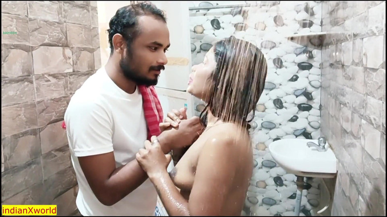 Indian Xshot: Gadis kaya bengali India ngentot sama cowok pengantar barang! Hot...