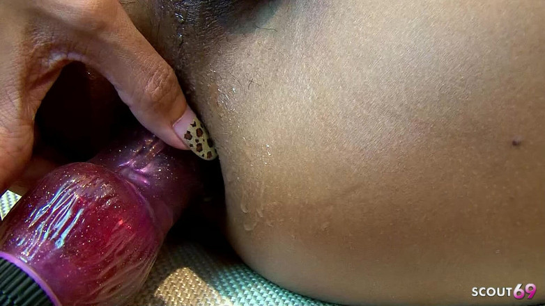 Shemale TS Collection: Latina mager Ladyboy Shasha onanerar rövhål med leksak
