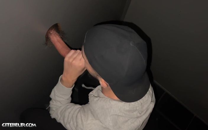 COCKSUCKERprod: Gay gloryhole placeres con chupapollas