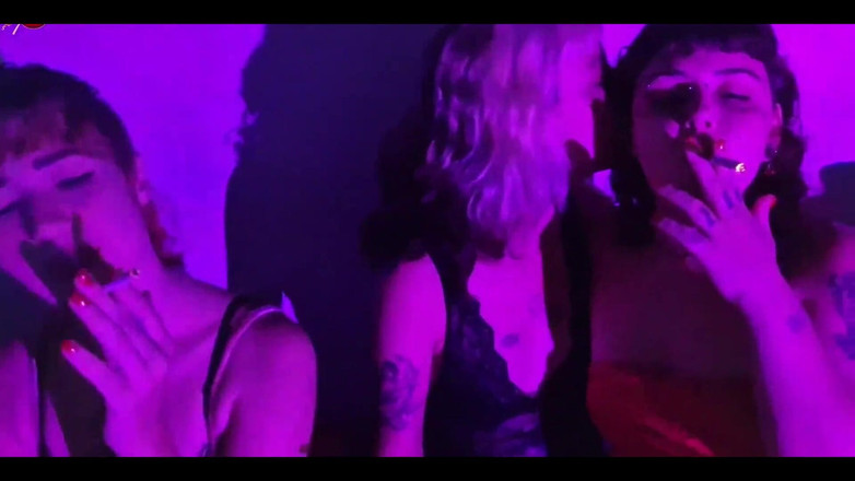 Candy Kush: Candy crush, la regina Kimi, von poison e luna olvr...