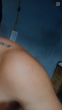 Seksowny Pinoy Boy Wank Jego Hard Cock