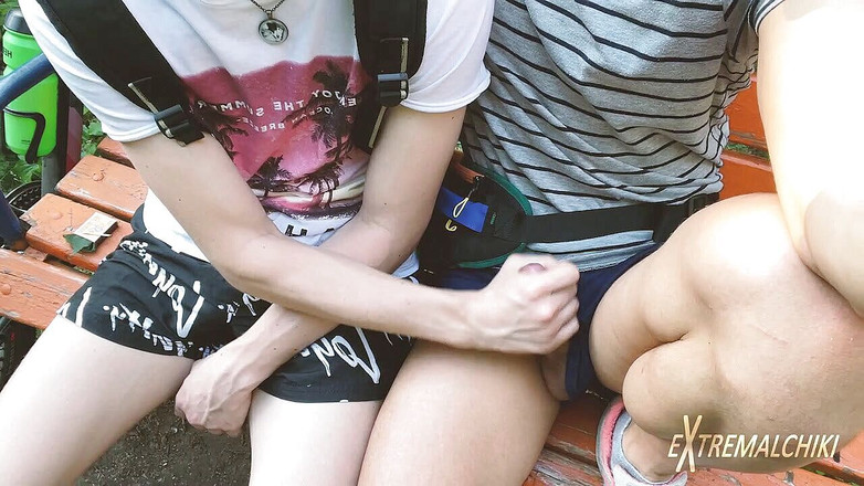 Extremalchiki: 海滩暴露鸡巴