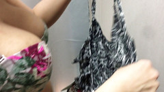 Our Secrets: Si sega nel camerino mentre lei prova i vestiti