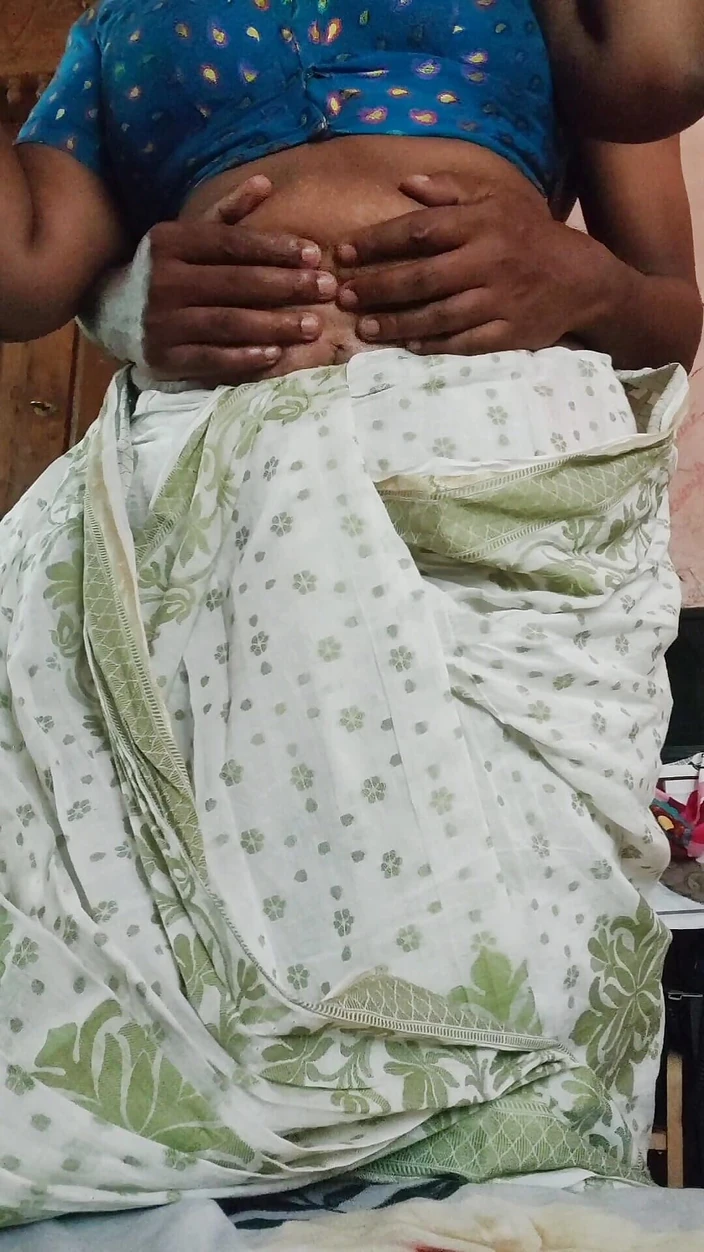 Realmallucouplevlog: Mallu Sari Girl Mms Leaked Fucked and Full Squrting in...