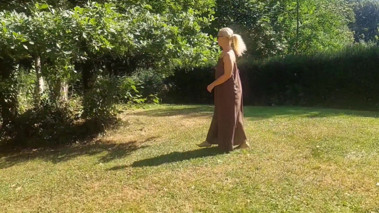 Selena701: Schöne Blonde Amateur Ehefrau Genießt Sex Nach Einem Spaziergang