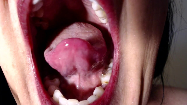 Abby Anna: Giantess eats you