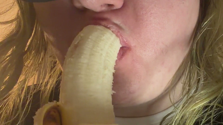 Spunk Kip: Zmysłowe jedzenie banana