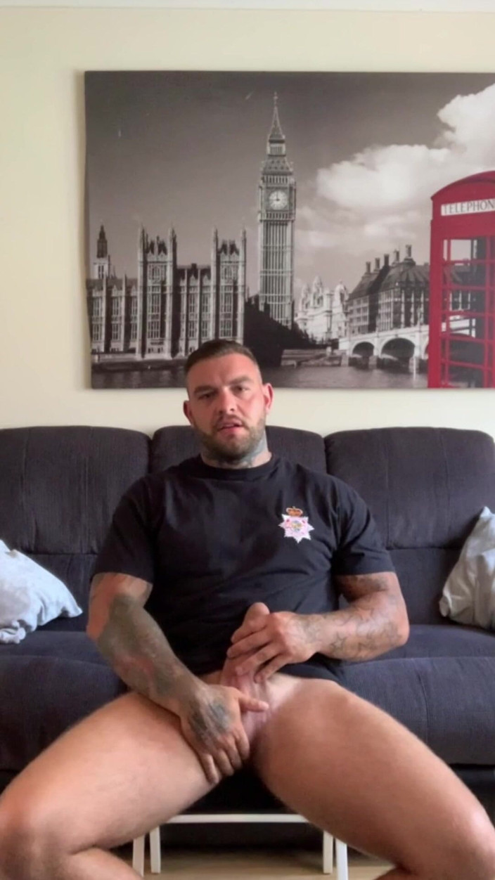 Andyleexxx: Feuerwehrmann Andy kommt