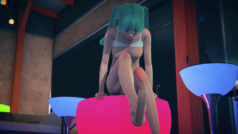 Waifu club 3D: 穿着泳装的Miku用她的脚抚摸你的鸡巴
