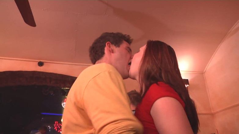 German amateur - 100% German hardcore videos: Des nanas excitées s'amusent à une orgie