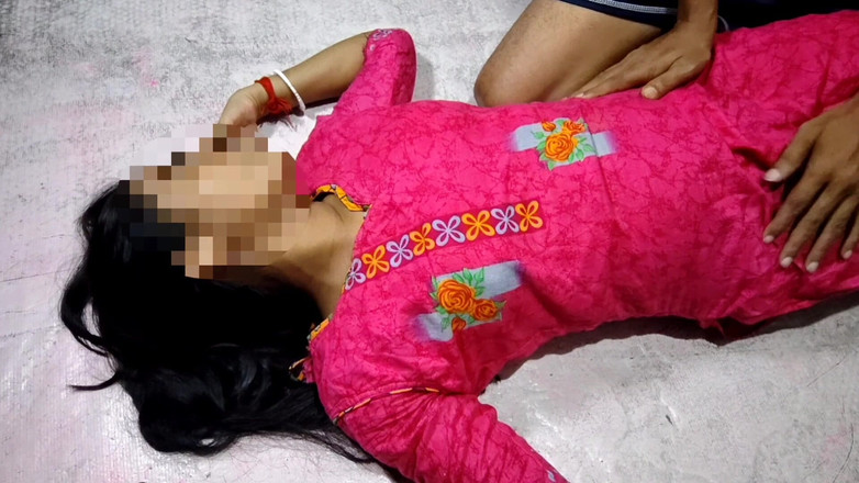 Sila: सुंदर सेक्सी लड़की पहली बार चूत खा रही है असली घर का बना hd वीडियो