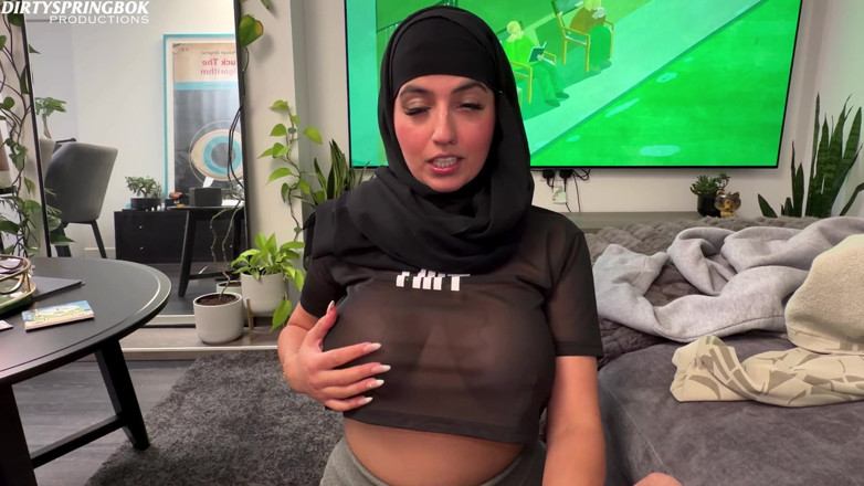 Aaliyah Yasin: Hijabi Girl Sucks a White Cock Whilst Her Parents Are...