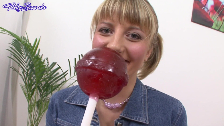 Topax Film Production: Gangbang pour la jeune Xenia avec double pénétration anale
