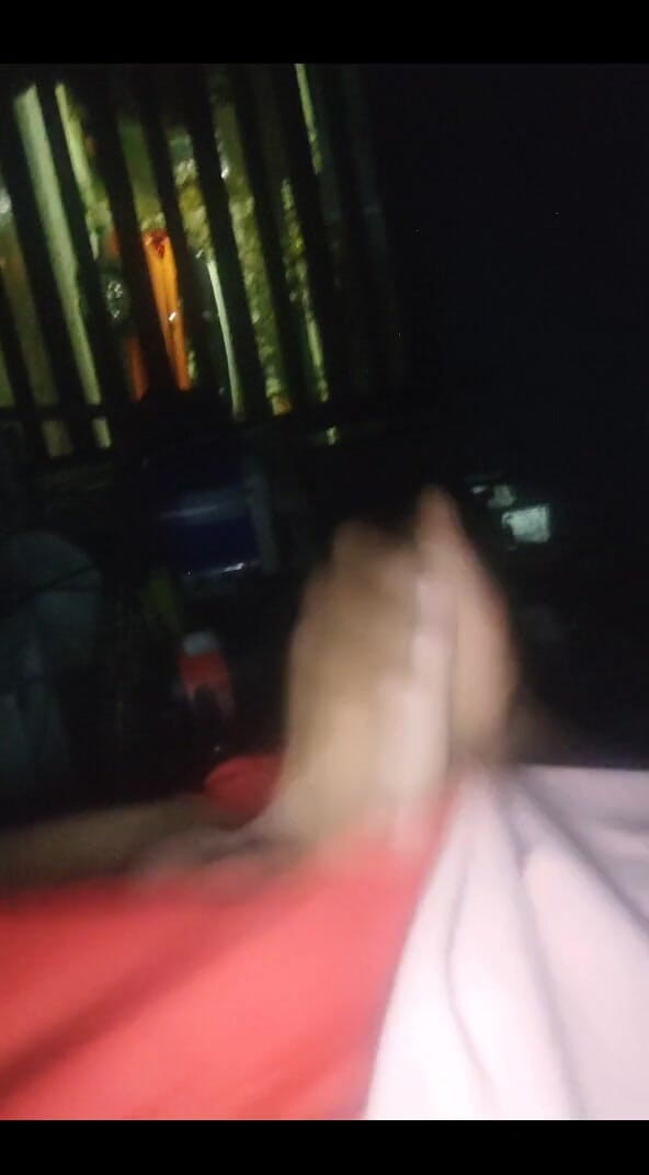 AlexAlejandro13: Spermă în noapte