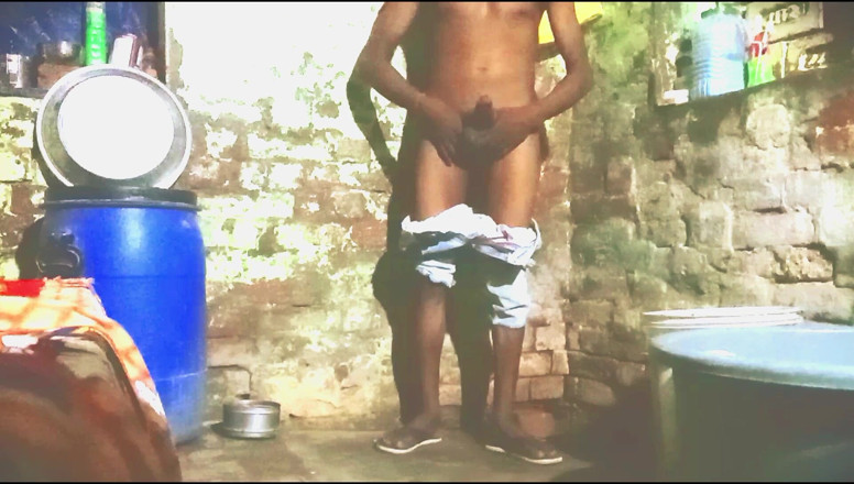 Contentformation2: Incontra un ragazzo indiano caldo scopato in cerca di uomini...