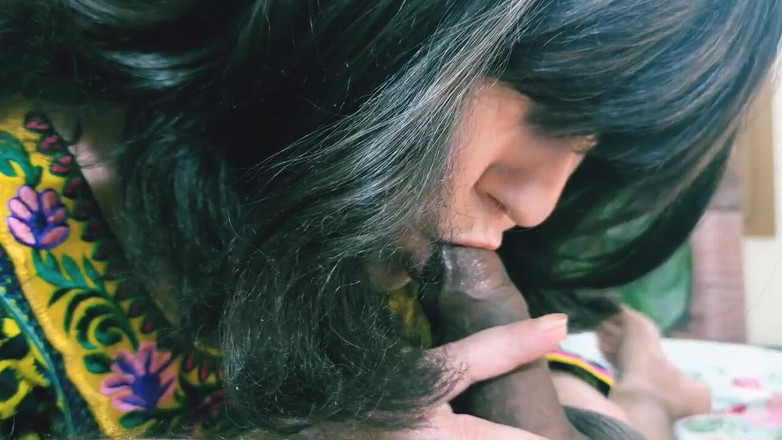 Bolly Karma: Líná děvka manželka potřebuje disciplínu