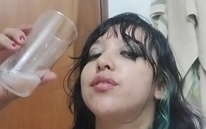 Nana Bela: Игры с грязью, минет и полный слюняв