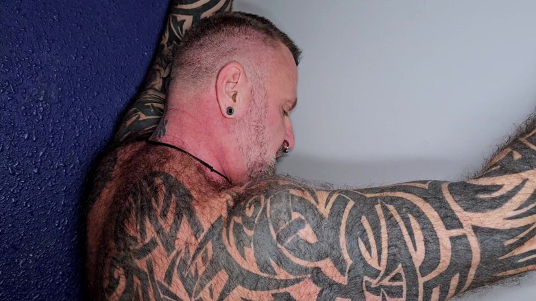 Tommy Cray: Verdammtes Glory Hole