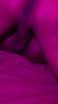 Calda piccola teen ebano africana viene scopata duramente e ottiene creampie nella figa stretta e succosa