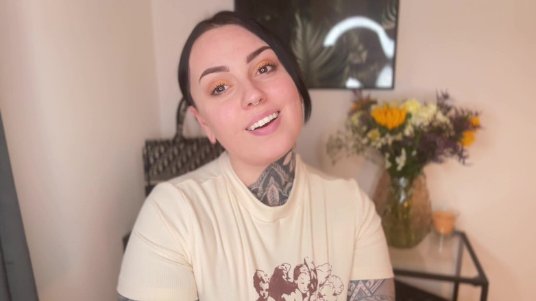 Miss Valentina: Wyczyść mojego dupka