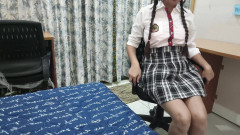 Saarabhabhi6: Učitel tutionu ošukal svou sexy studentku, hardcore sex
