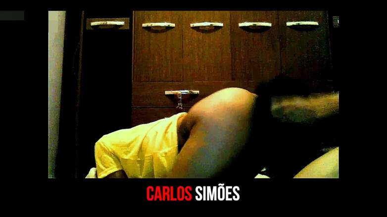 Carlos-Simoes: Chủ nhân tóc nâu nóng bỏng của một cái mông...