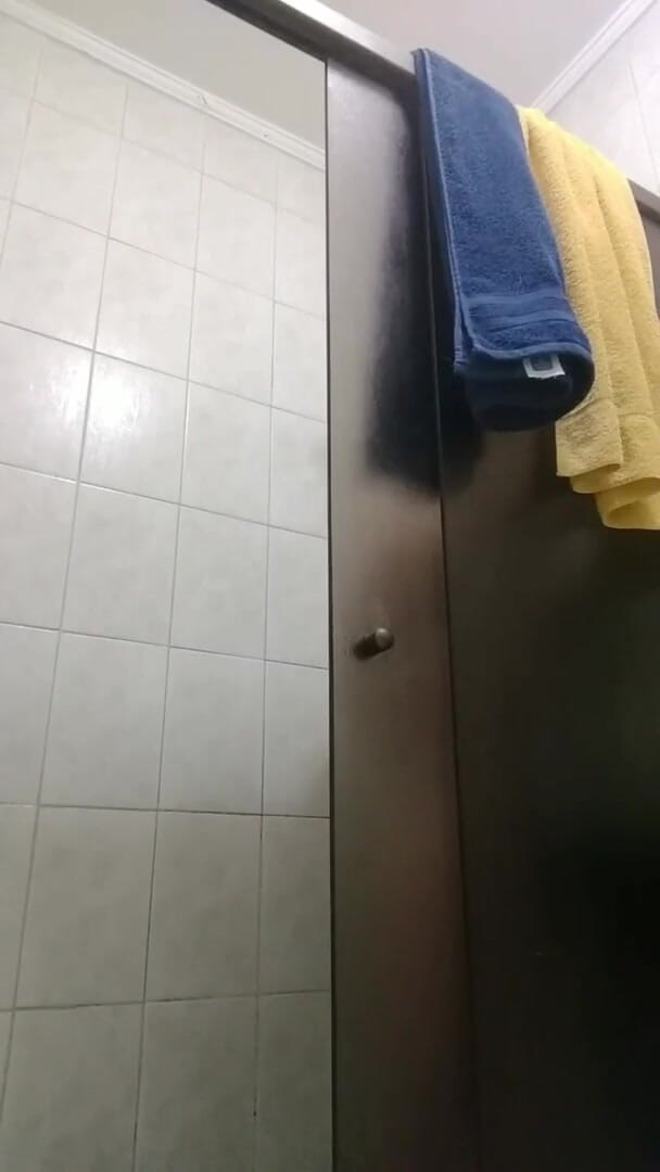Xanvaskas: Blick im badezimmer, duschen