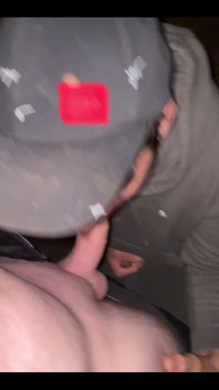 Mrdka, pomoz mi uvolnit se do tohoto chav chlapce při plavbě
