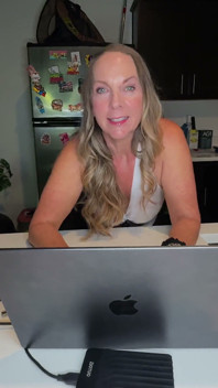 Cheating Mature MILF PAWG Takes Big Dick of Younger Employee