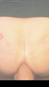 Diversão com vibrador na bunda bolha 1