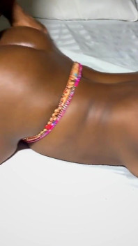 Negra negra linda continua voltando de mais