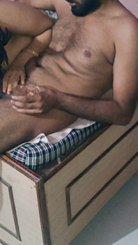 Fucked His Wife's Tight Ass, Put a Big Black Cock in His Wife's Ass.