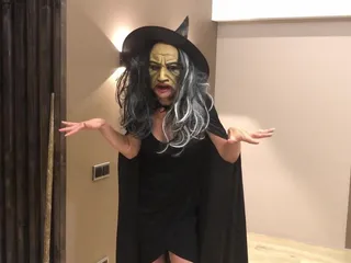Mistress Mary: I Will Turn From a Witch to a Beauty