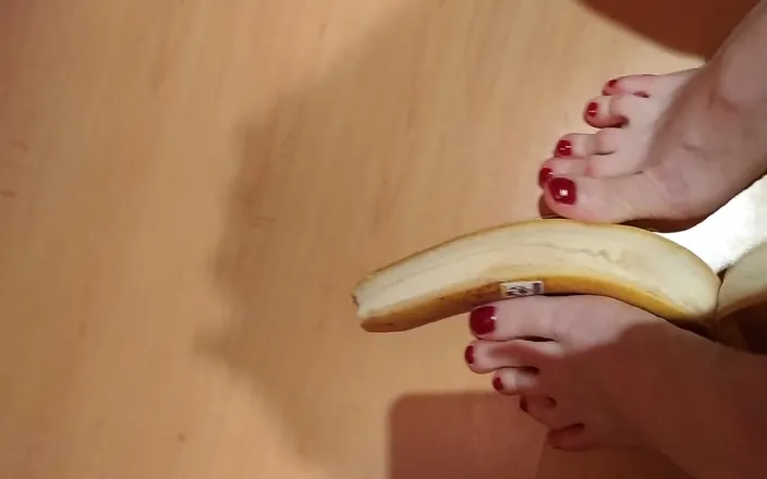 BadAssBitch: Footjob Red Toes Banana Crash