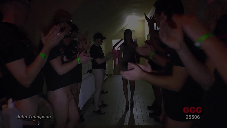 EroticPlanet XXX: Ggg John Thompson - La Ragazza Ama Ingoiare Cazzi Enormi E...