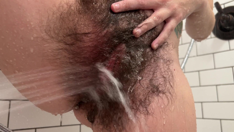 Pearlsage: Orgasmus chlupaté kundičky ve sprše Pearl Sage