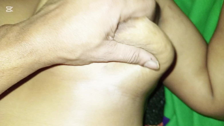 Rayhan0099: Indian Naturalne cycki Bhabhi Hot Fucked przez jej szwagra.