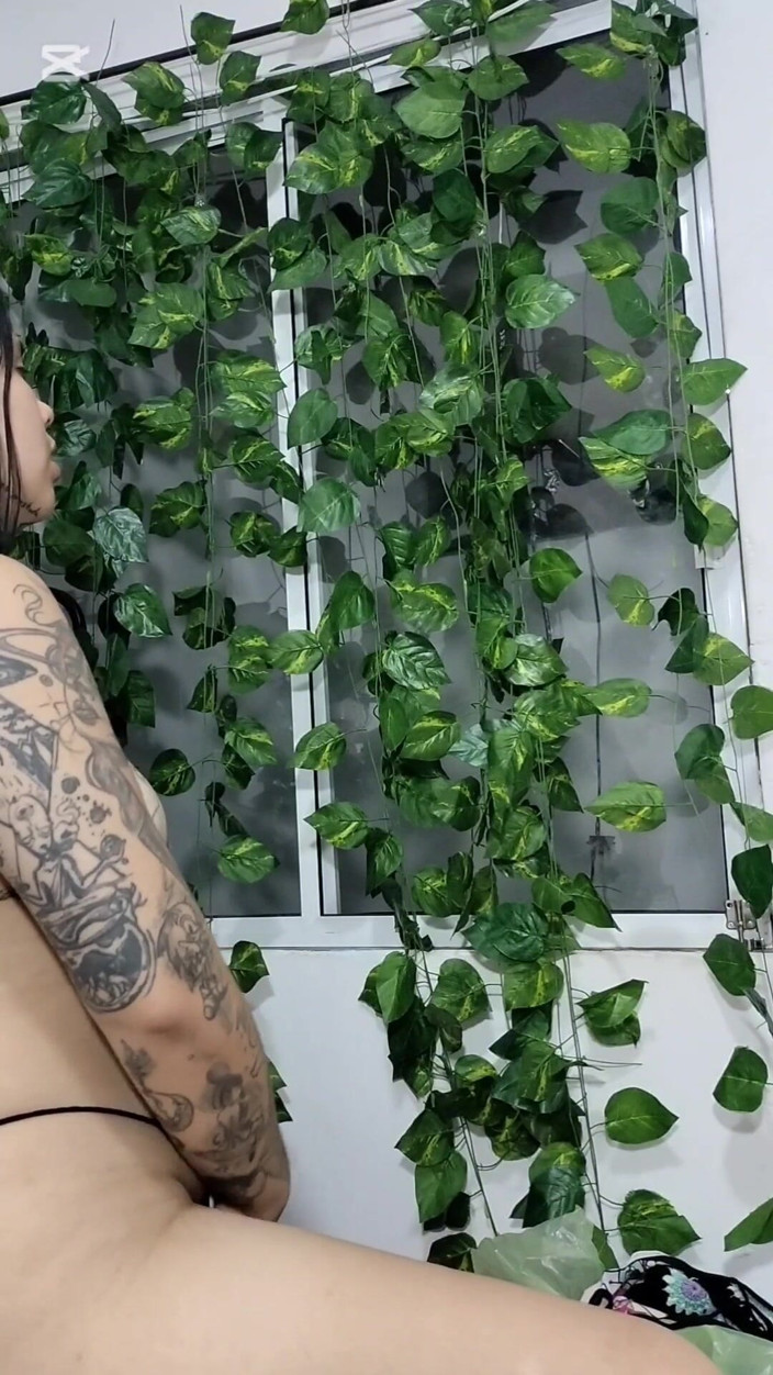 Dalyla: 서로 만지는 음란한 이웃