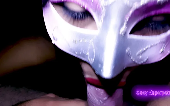 Susyzuperpete: Un pompino sensuale da una latina è molto sexy succhia il...