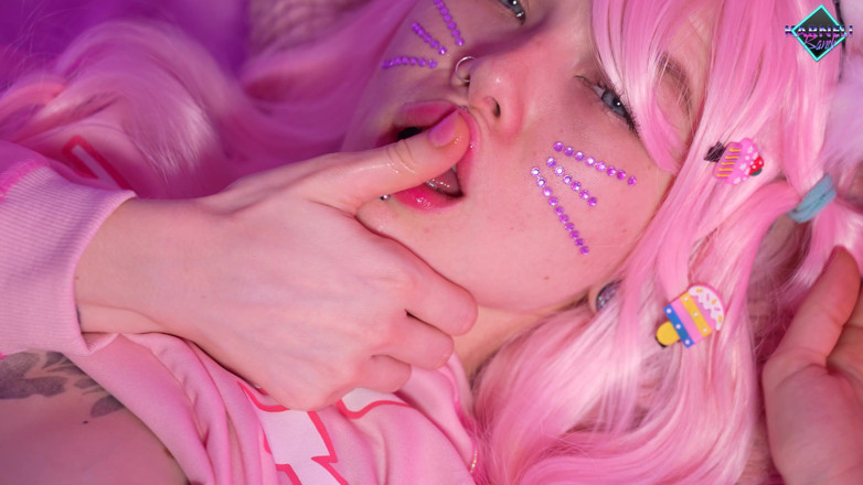 Karneli Bandi: Kitty adora ser uma puta. 4K