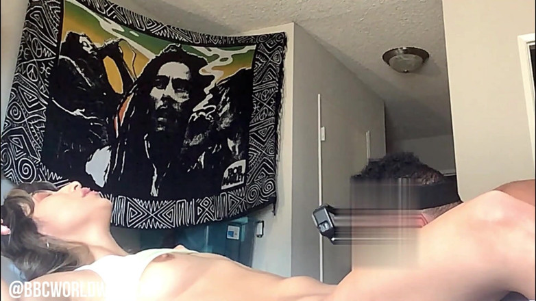 BBCWorldwideXXX: Vidéo complète, Mexicaine se fait baiser dans un facial dans...