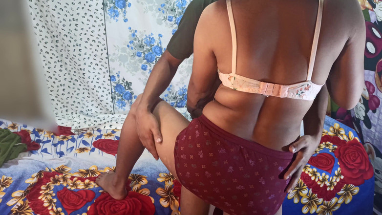 Namita: Quando il mio vecchio marito era solito andare al mercato,...