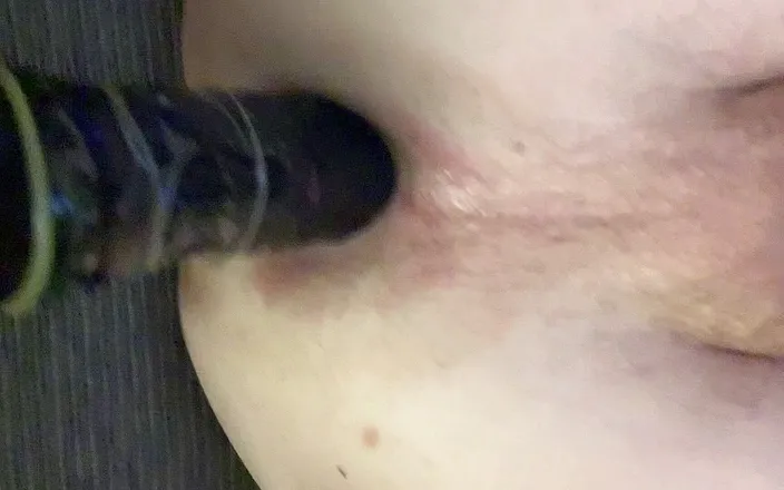 Cr4sh1990: Fucking machine in my ass