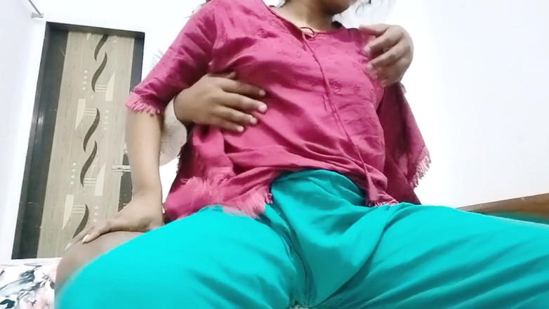 Shopna25: Бангла деші, справжня тітонька трахає бхатію -shopna25