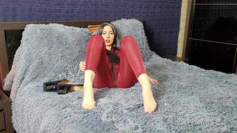 Sweet Lissa: Lamer mis pies después del trabajo